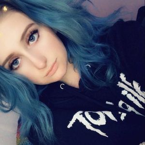 Meet your Posher, Hailey